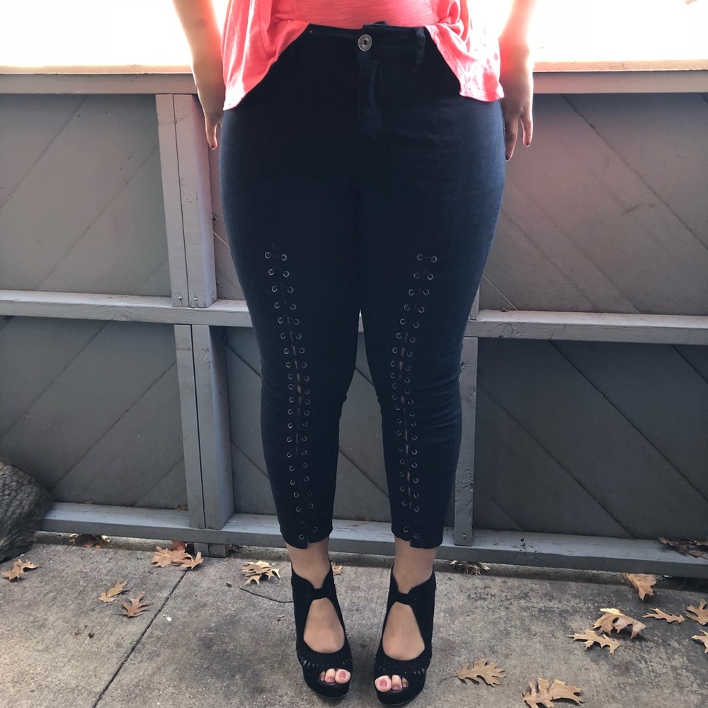High waisted Lace up ankle jean